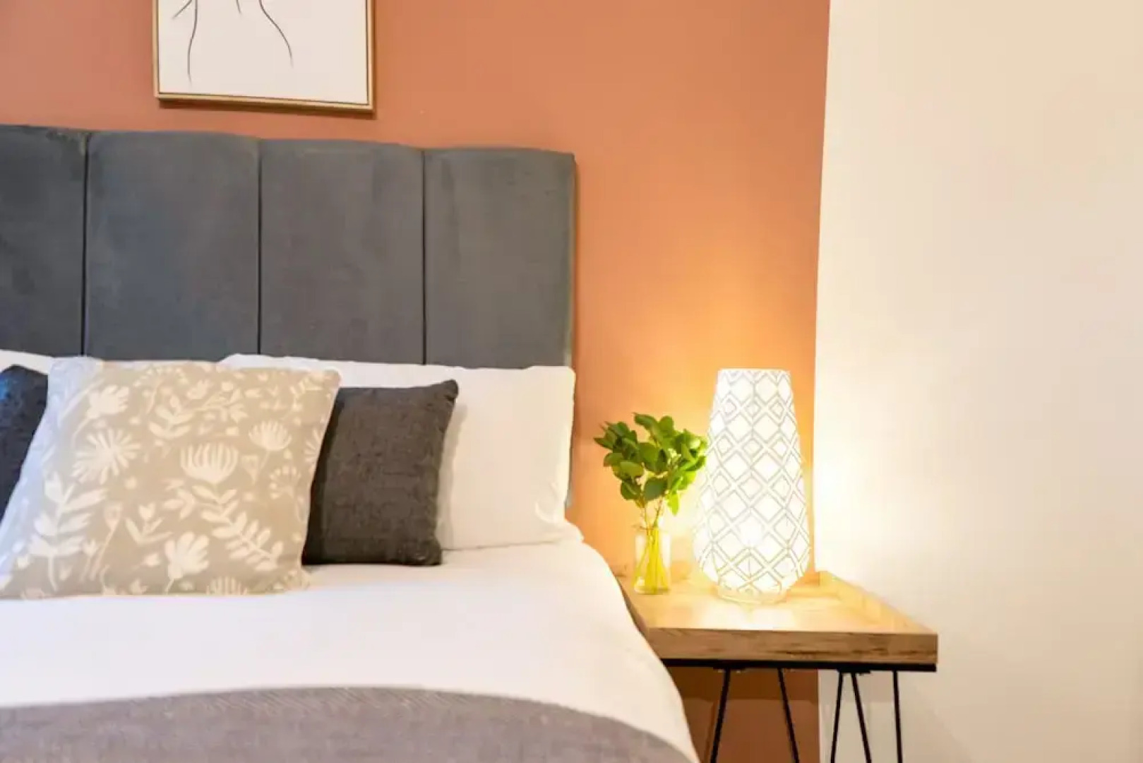 Dyzyn Living B2B Stays Secure Parking Great Location