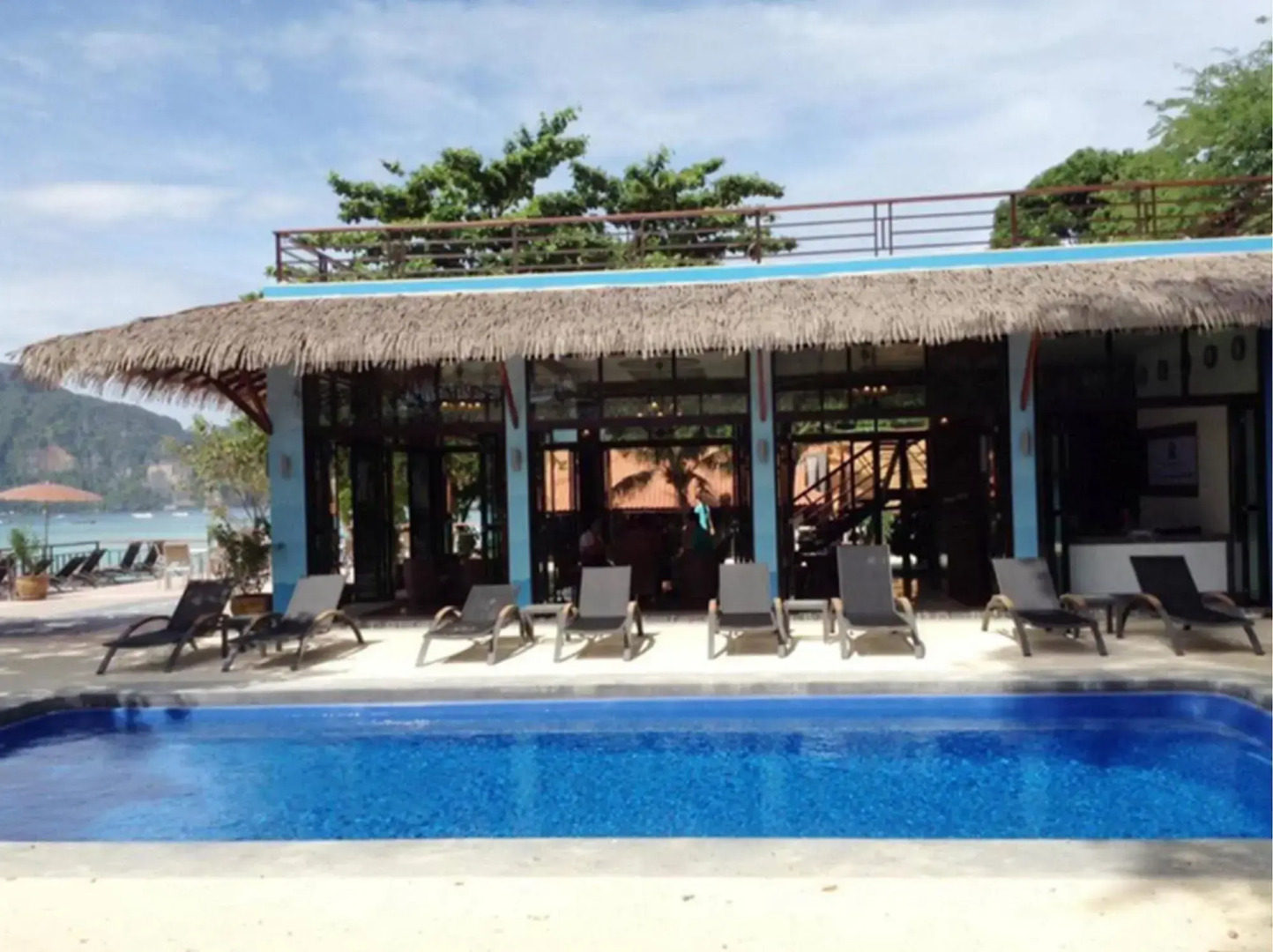 Phi Phi Long Beach Resort & Villa