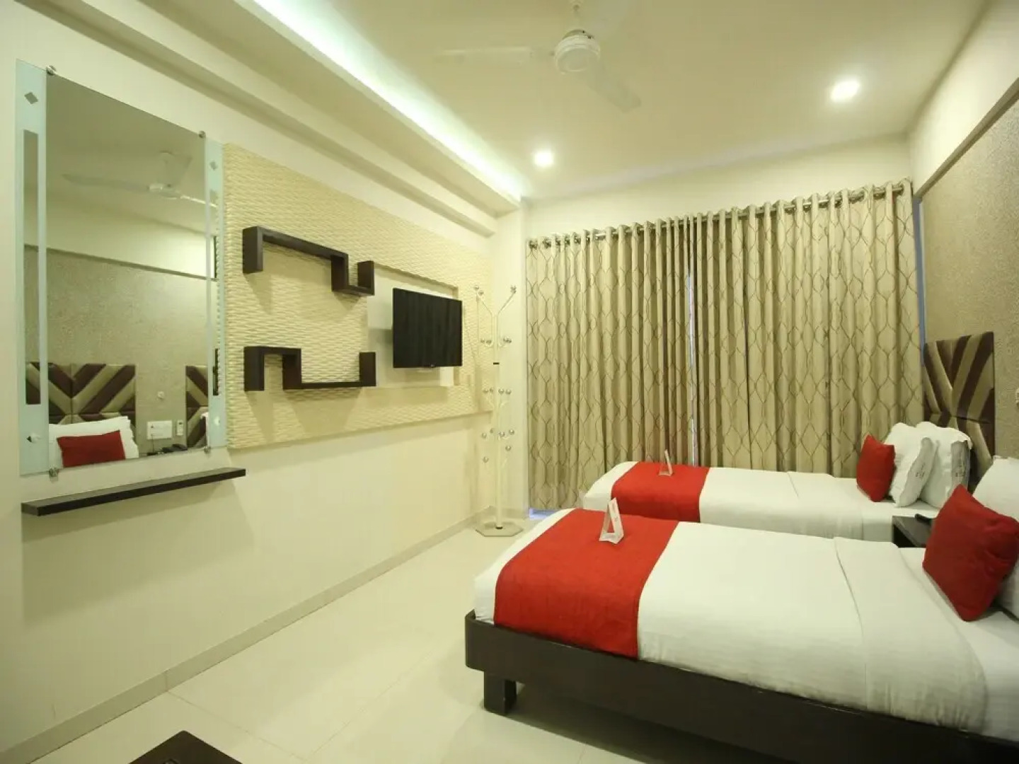 Hotel Furaat Inn