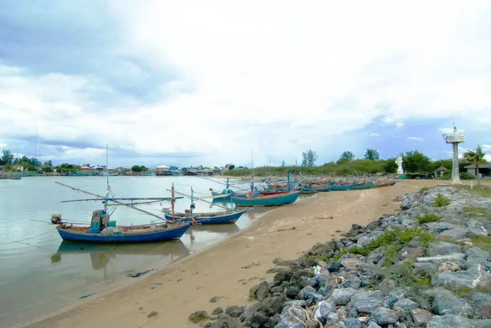 Lawana Escape Beach Resort