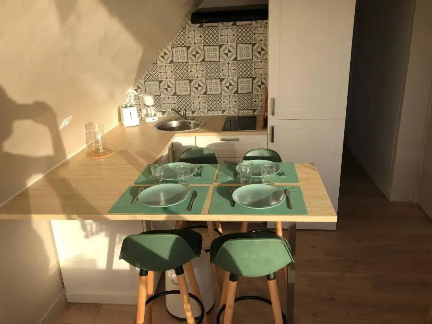 Magnifique vue mer, dans un petit appartement.