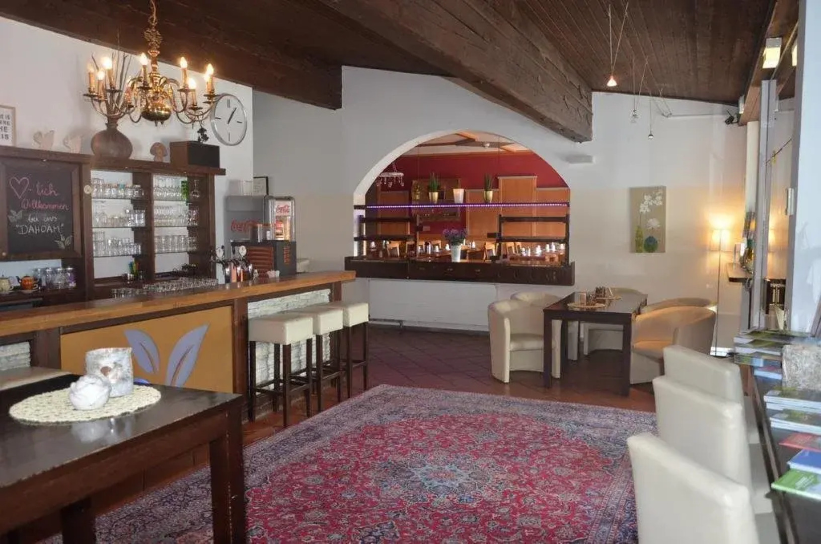 Dahoam by Sarina - Rooms  Suites