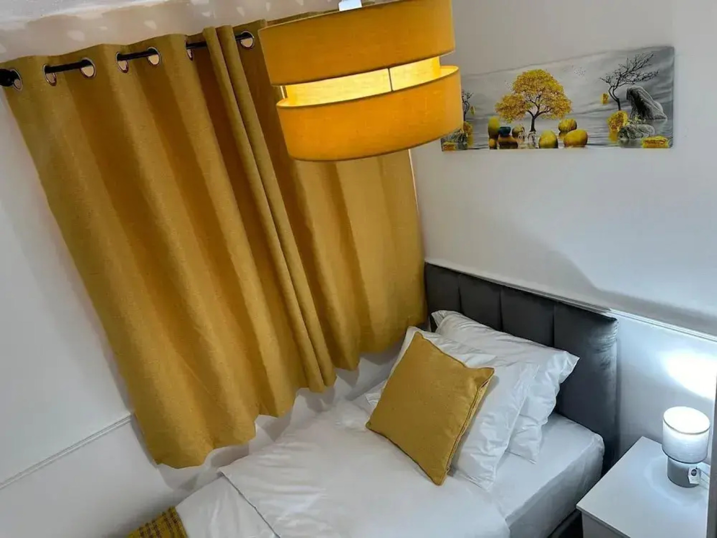 Affluent Living Apartment Perfect for Contractors