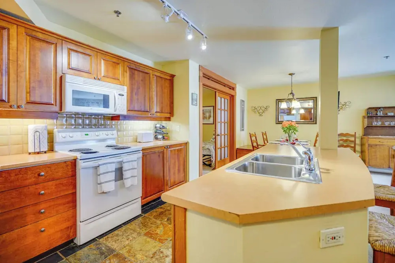 Ski-in/ski-out Brighton Condo w/ Pool & Hot Tub