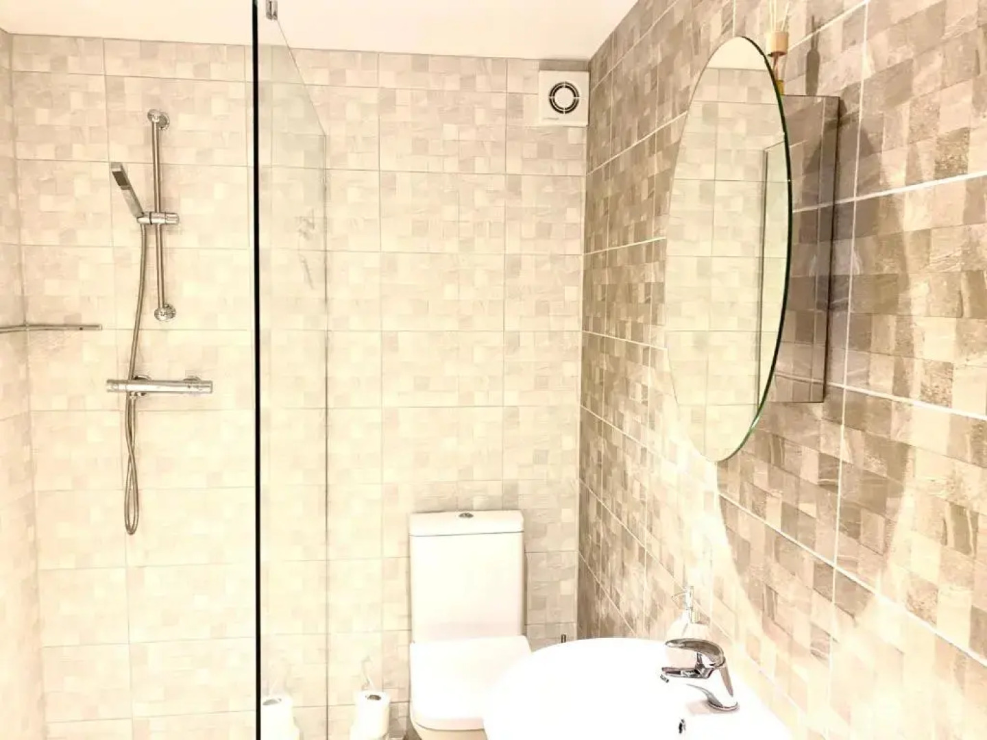 Amber Lodge Hickstead-C