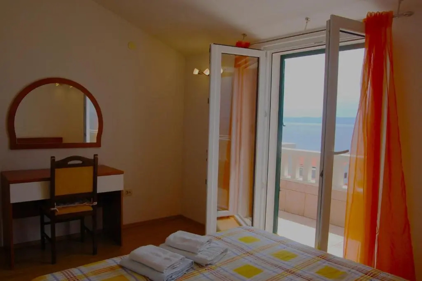 Apartments & Rooms Pierino