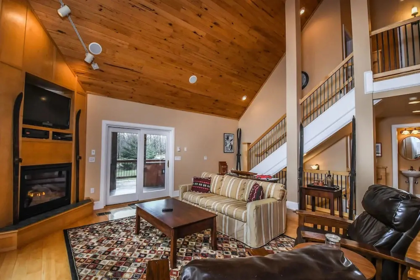 Wisp' n Away 5 Bedroom House