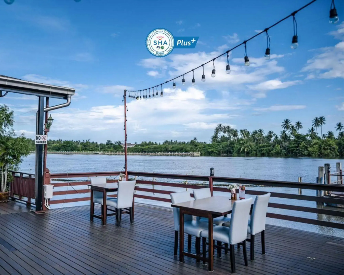 Baan Amphawa Resort & Spa