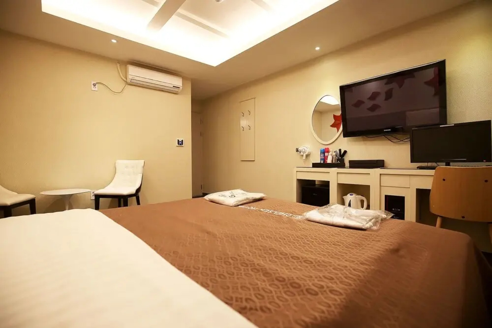 Asan Urban Brown Hotel