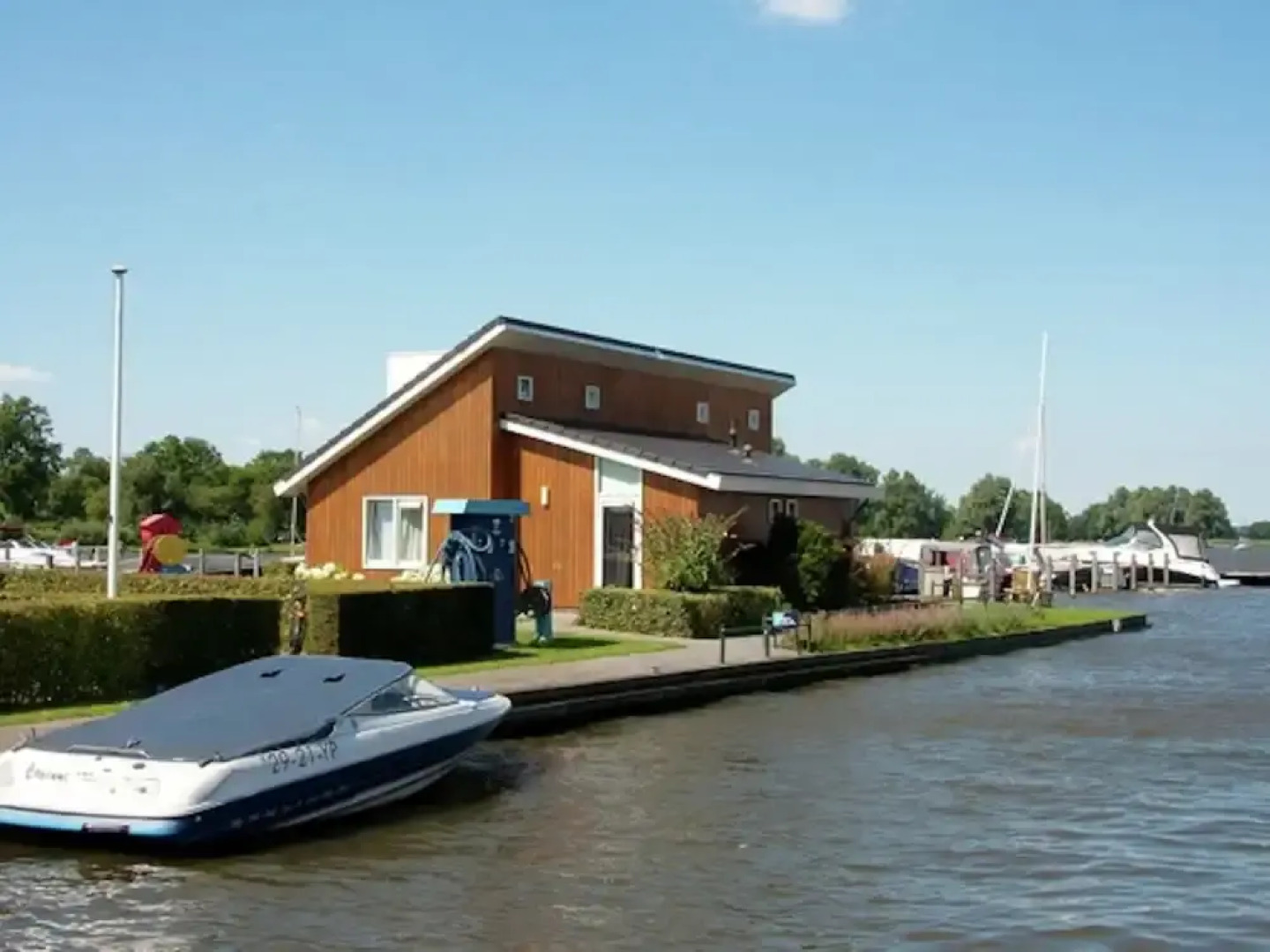House by Uitgeestermeer With Garden