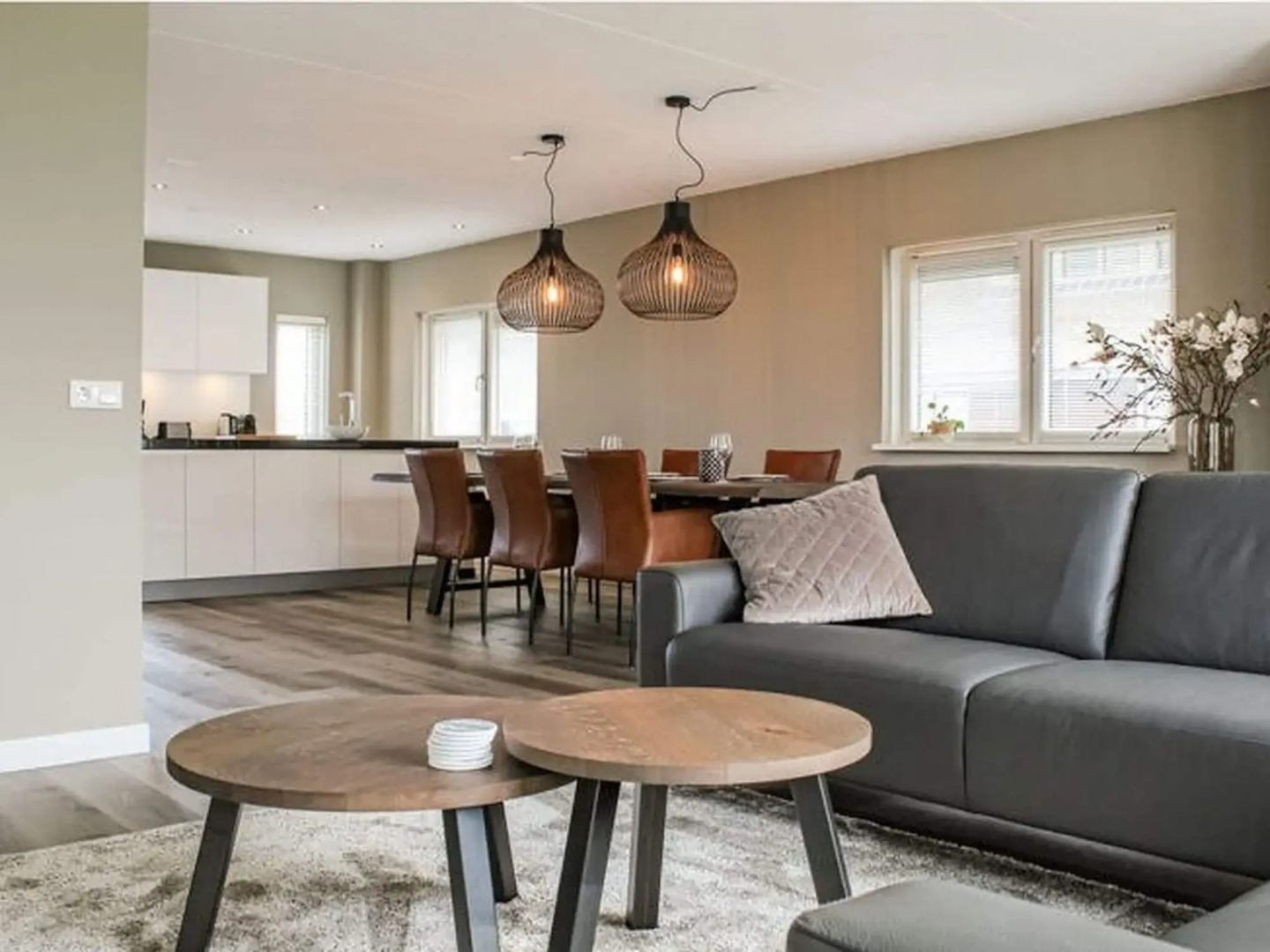 Villa with enclosed garden, in a holiday park on the water in Friesland