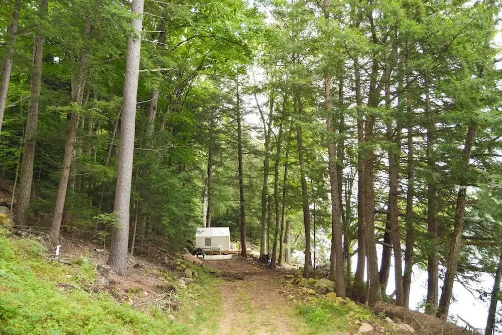 Tentrr - Riverfront Ritz