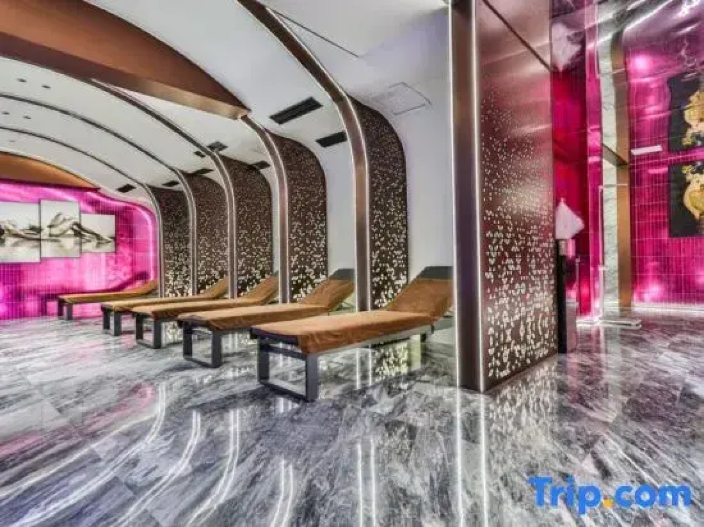 Xinzhou Weiena Hotel International (Qiyi North Road)