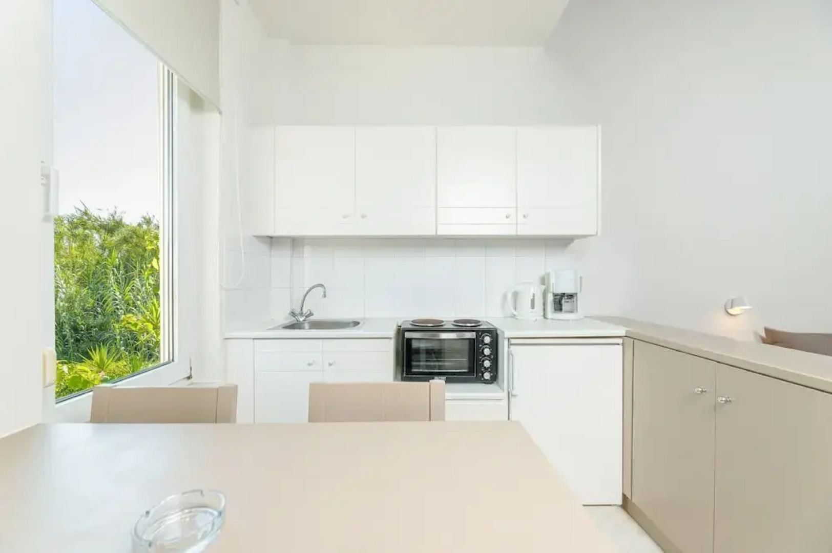 Kostakis Beach Hotel