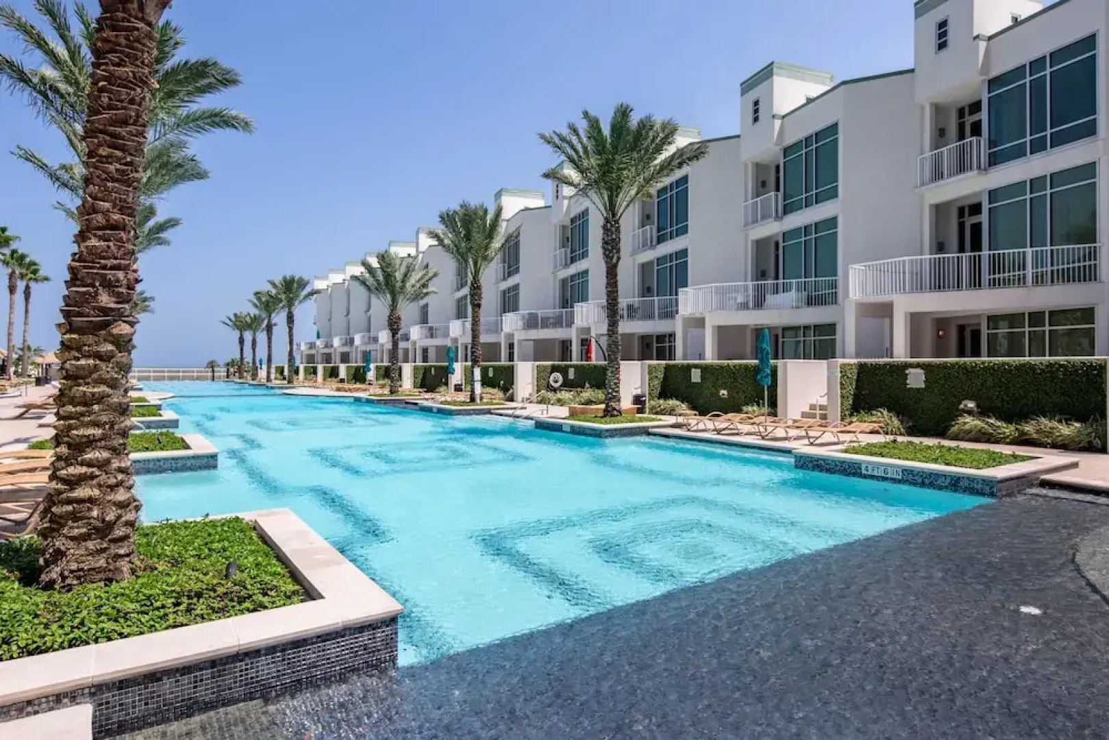 Sapphire Condominiums