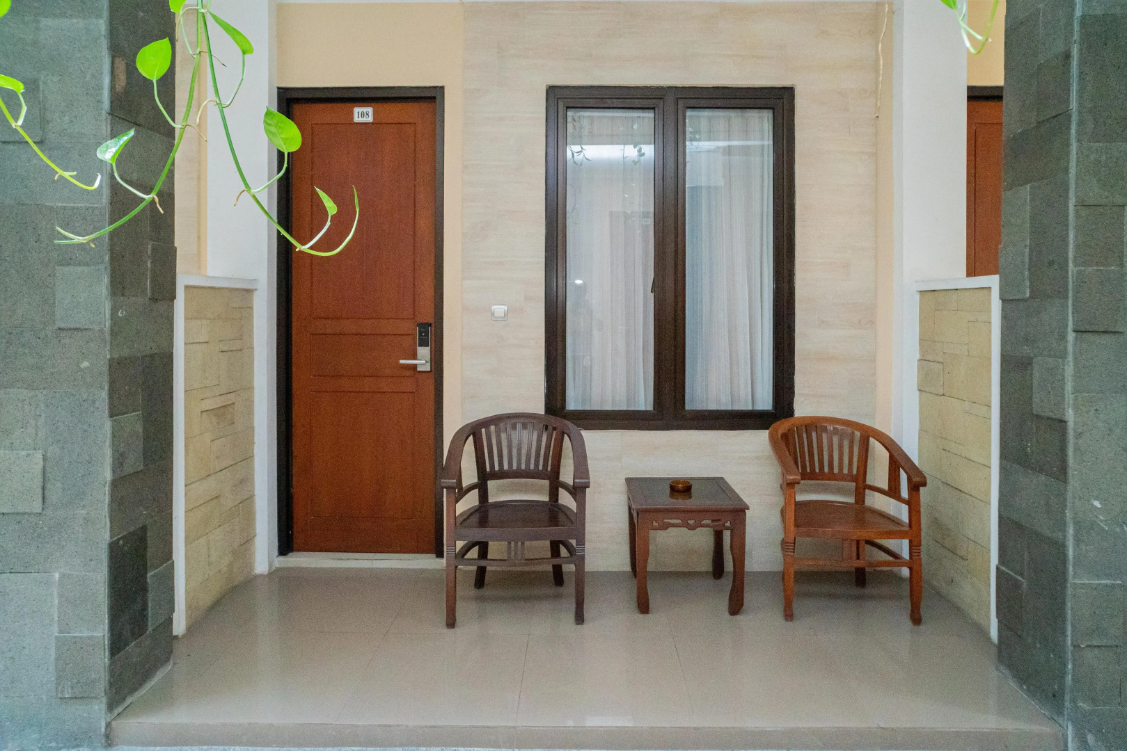 RedDoorz Plus Syariah @ Jalan Dokter Wahidin Bojonegoro