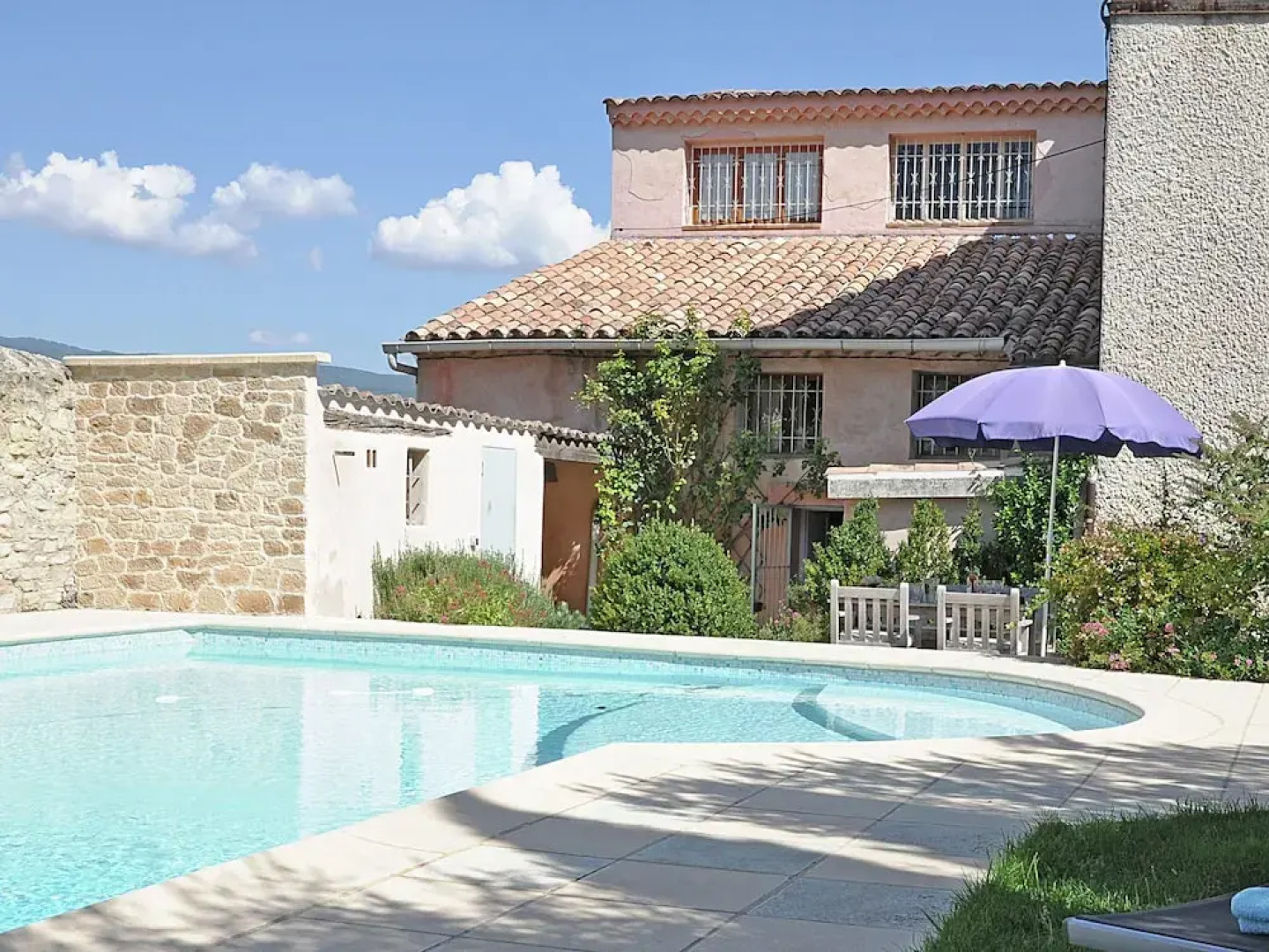 Mas With a Pool at the Foot of Mont Ventoux