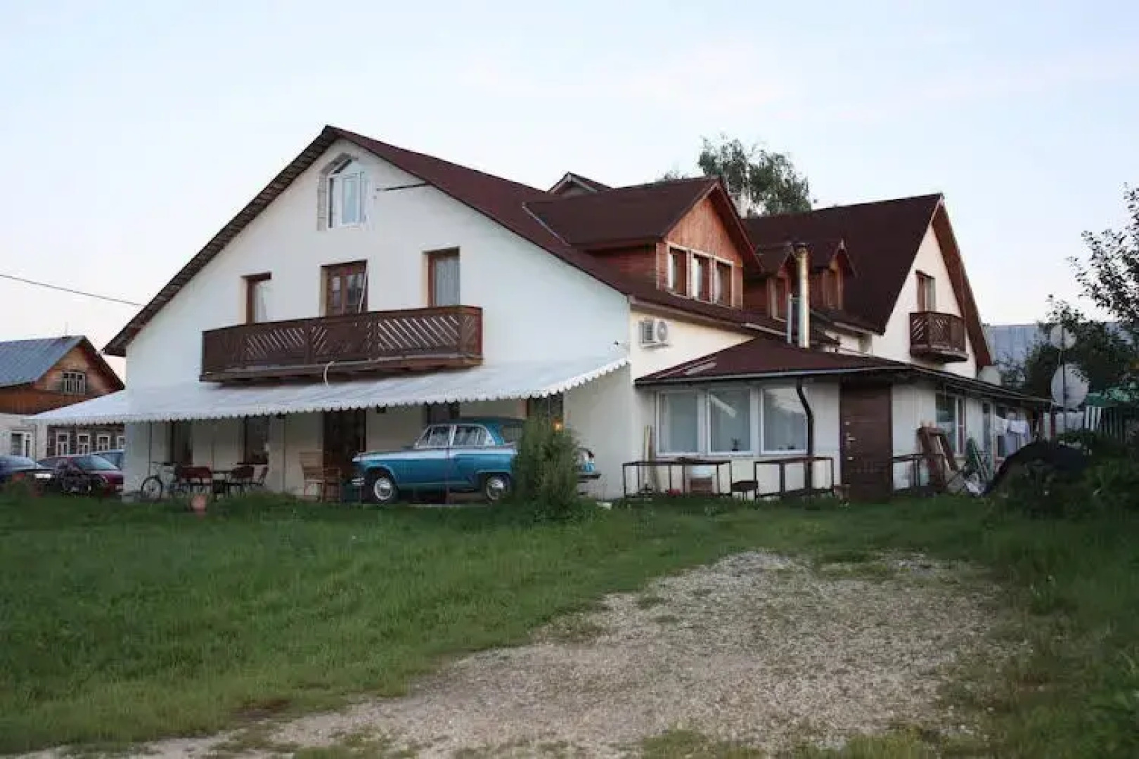 Vintazh Otel Surikova