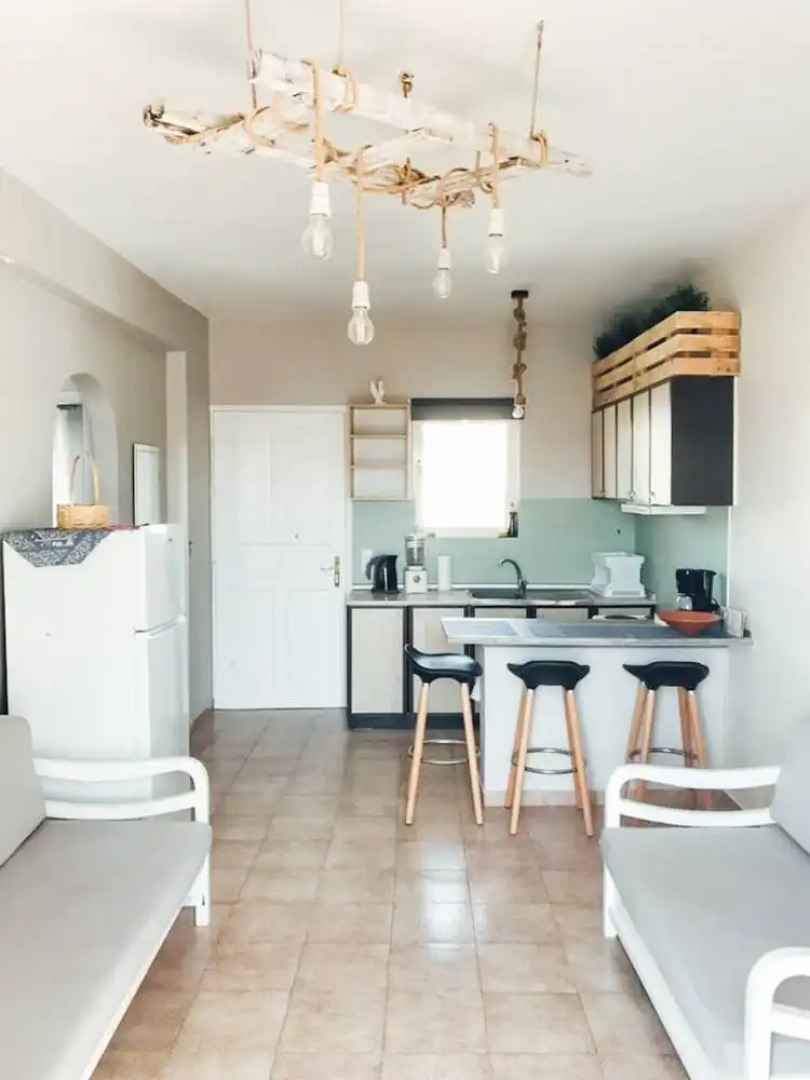 Chrissabella 6 Best Location Ever!