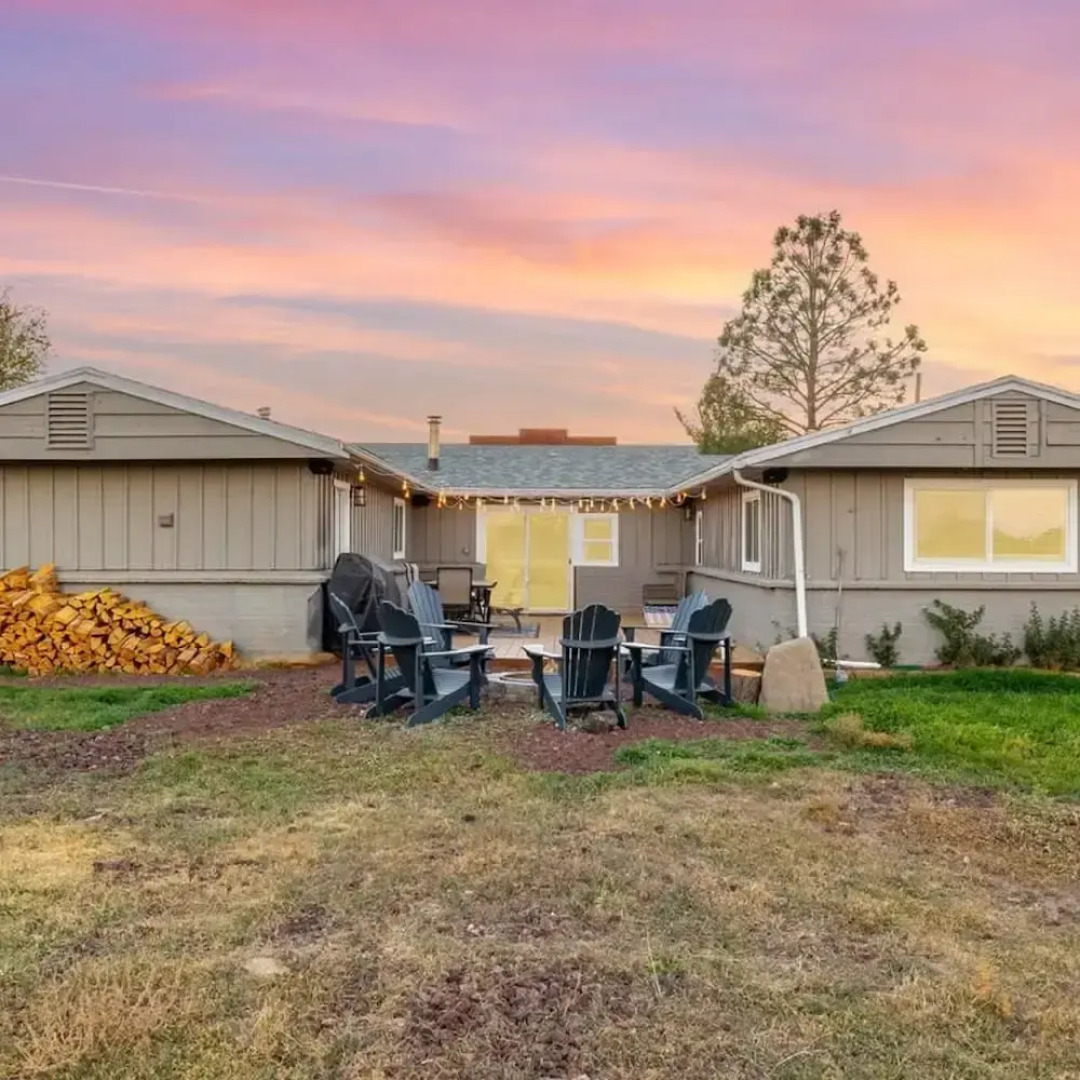 Spacious 4BR Home Near Grand Canyon Sleeps 10