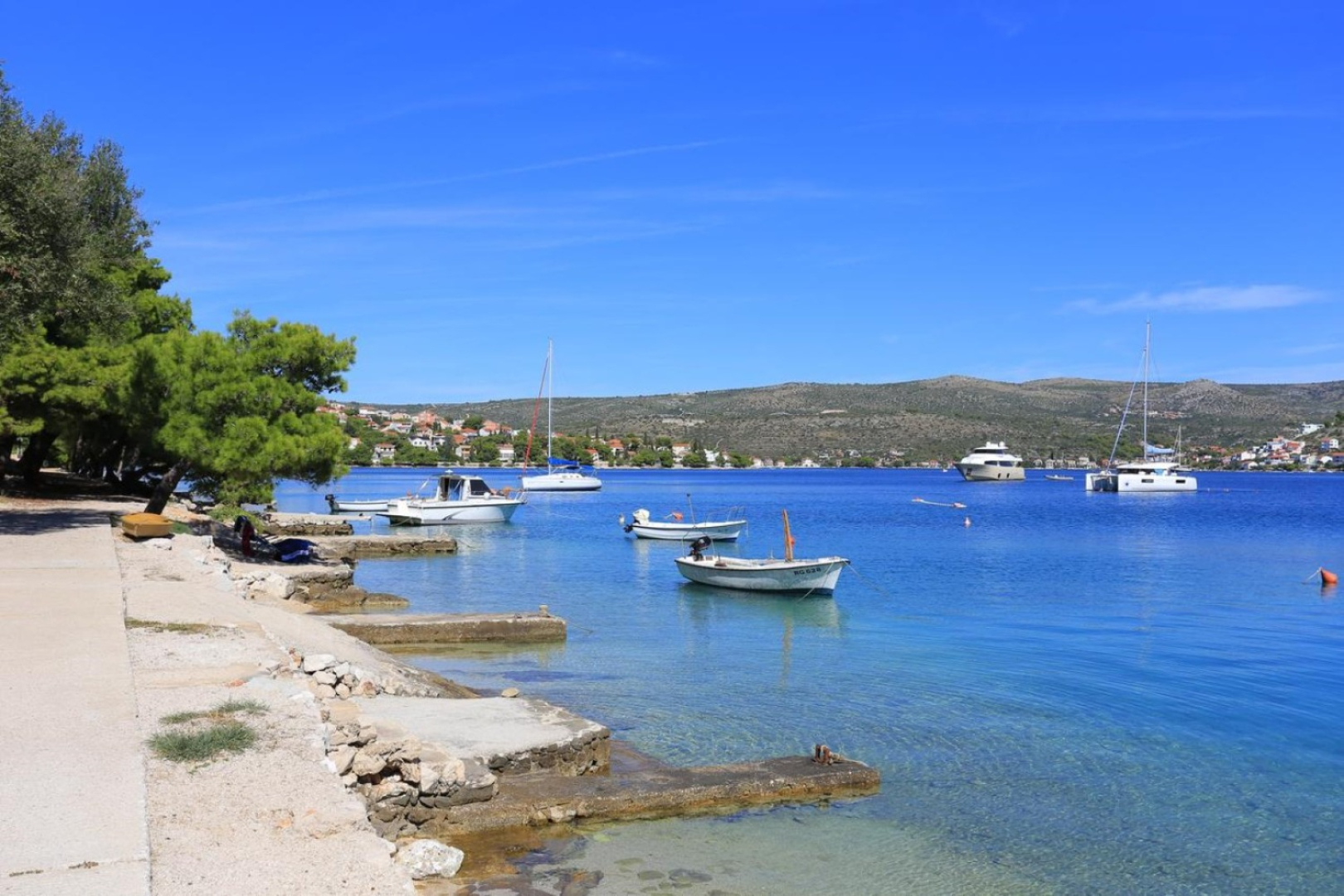 Apartment Lias 2 - with restaurant: A10 drugi kat Rogoznica, Riviera Sibenik