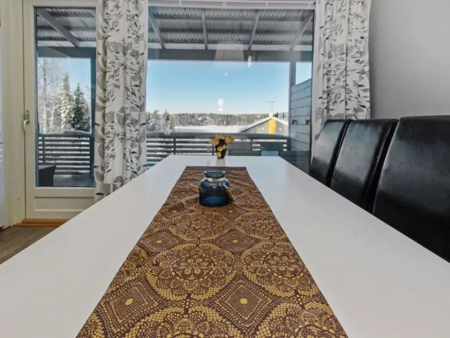 Skivillas 78 ukkohalla (2)