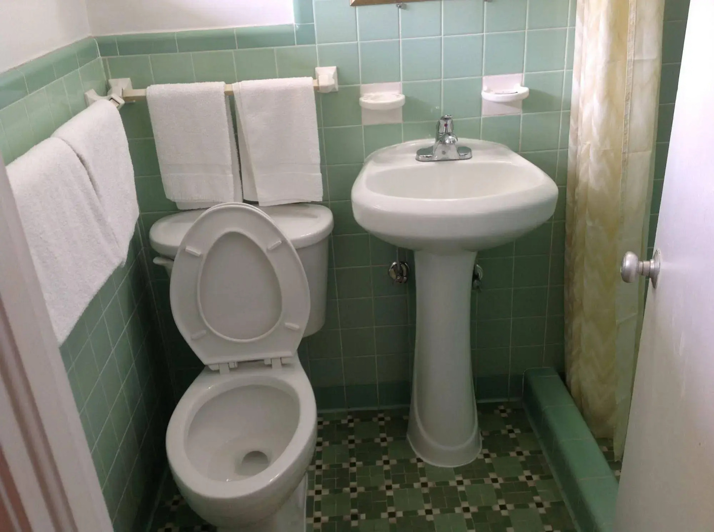 Silver Princess Motel