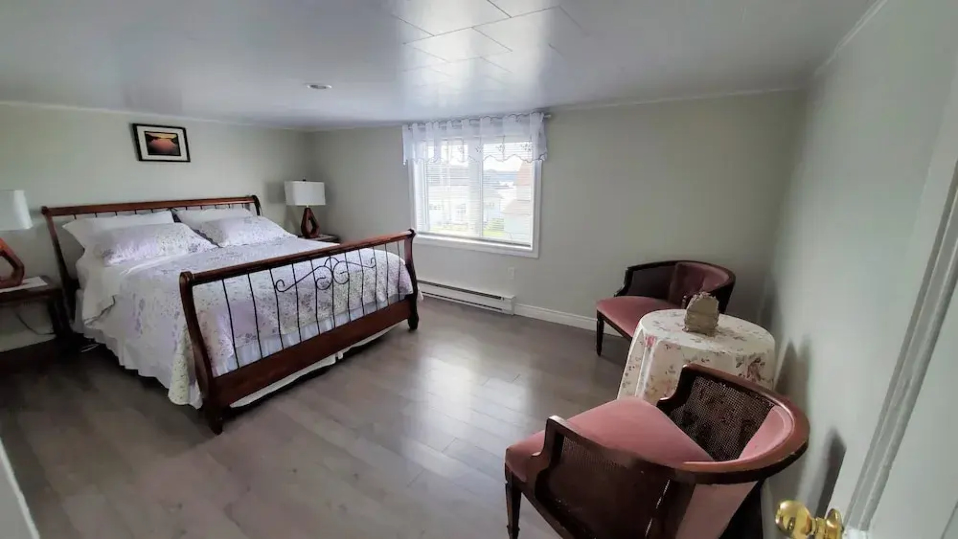 Hillside Vacation Rental 74 Main