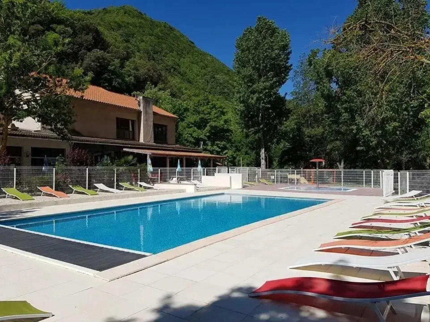 Team Holiday - Camping le Moulin du Pont D’Alies