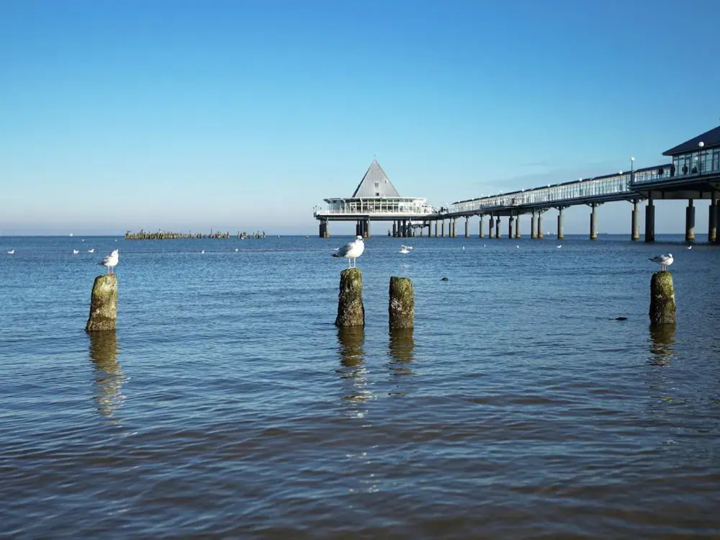 A Modern Furnished Holiday Home in a Lovely Area