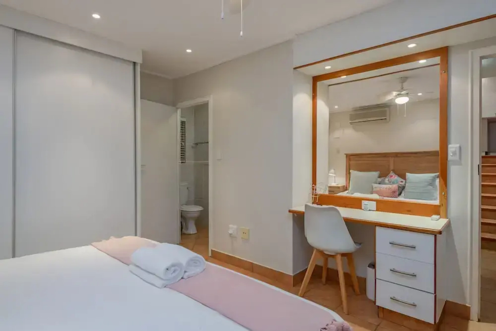 San Lameer Villa Rentals 14105