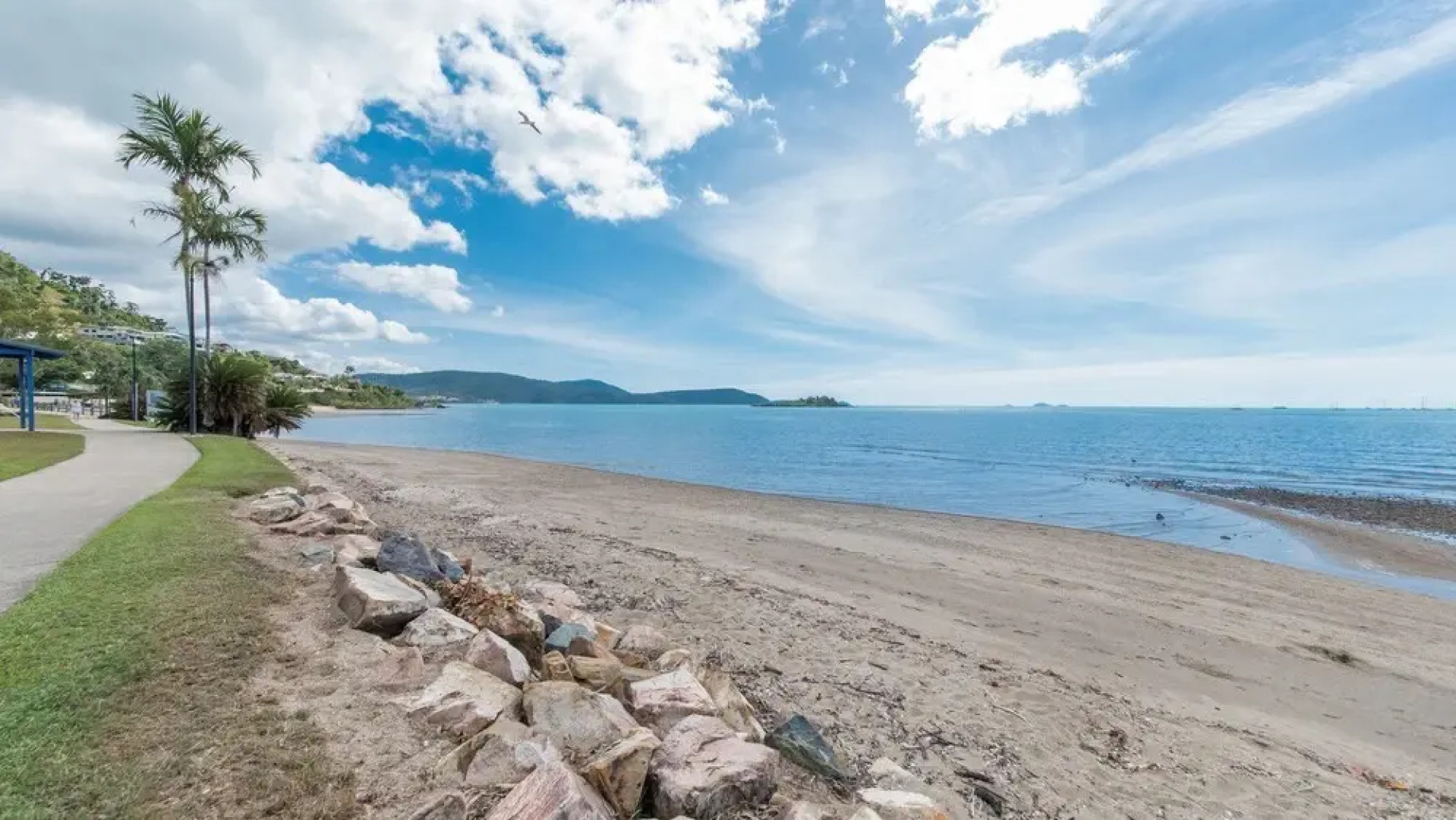 Sea Breeze - Cannonvale