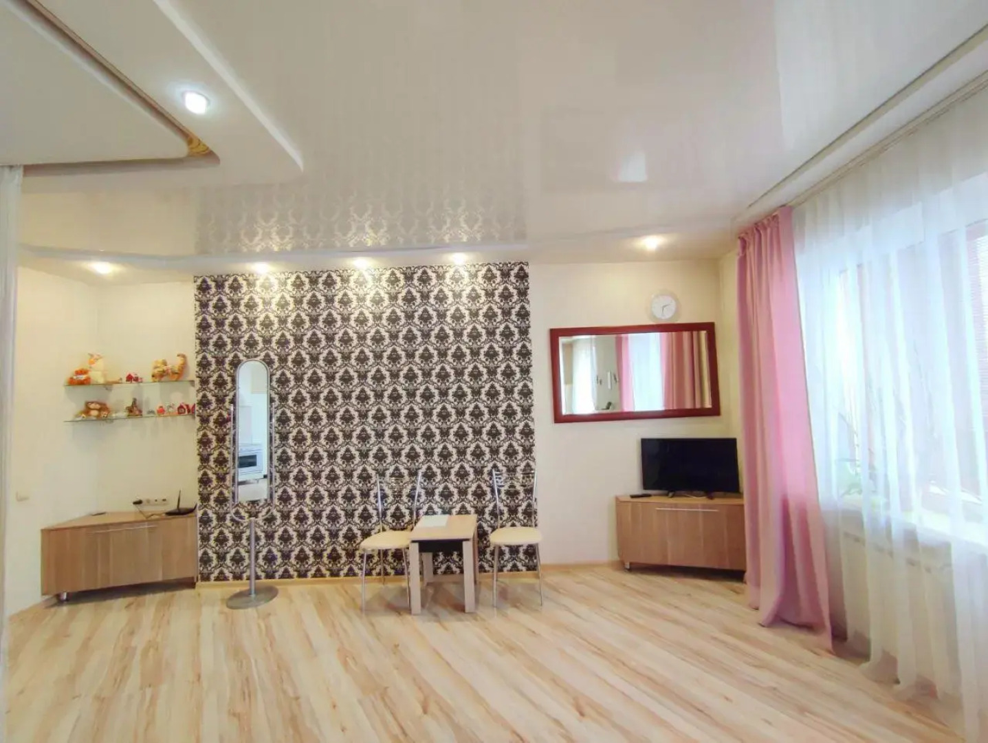 Yousinn (Юсинн) на улице 2-ой Обской 73