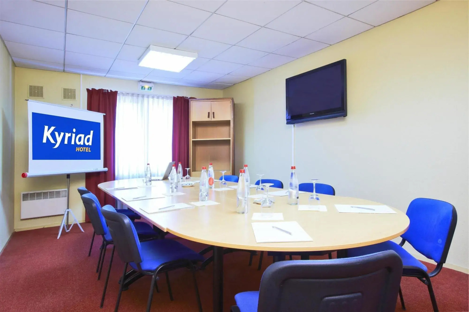 Kyriad Geneve - Saint-Genis-Pouilly