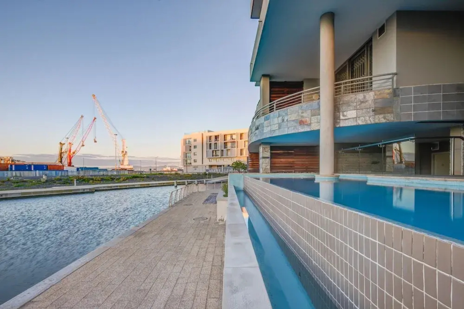 Canal Quays Luxury Apartments