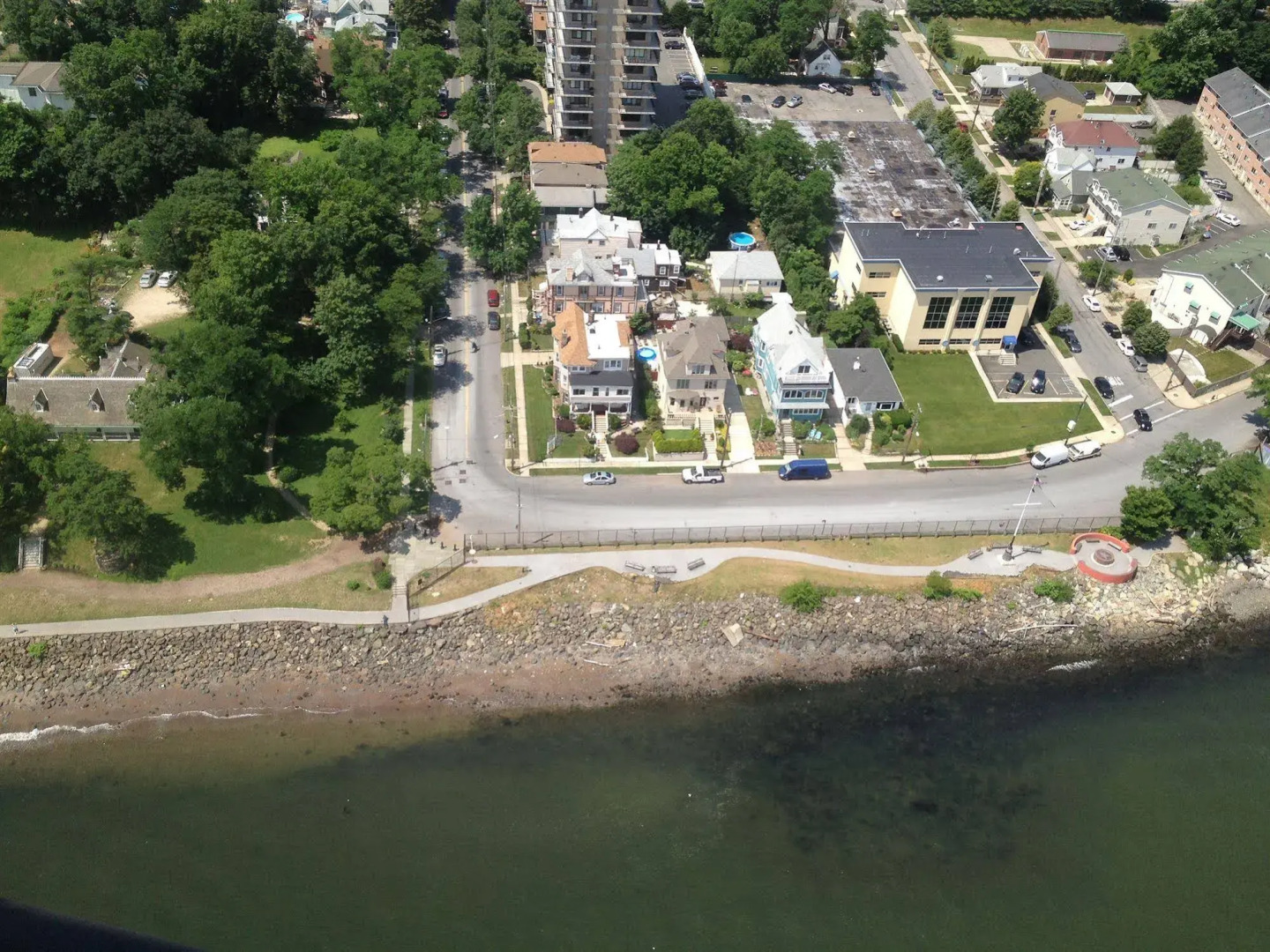 The Harbor House Bed & Breakfast