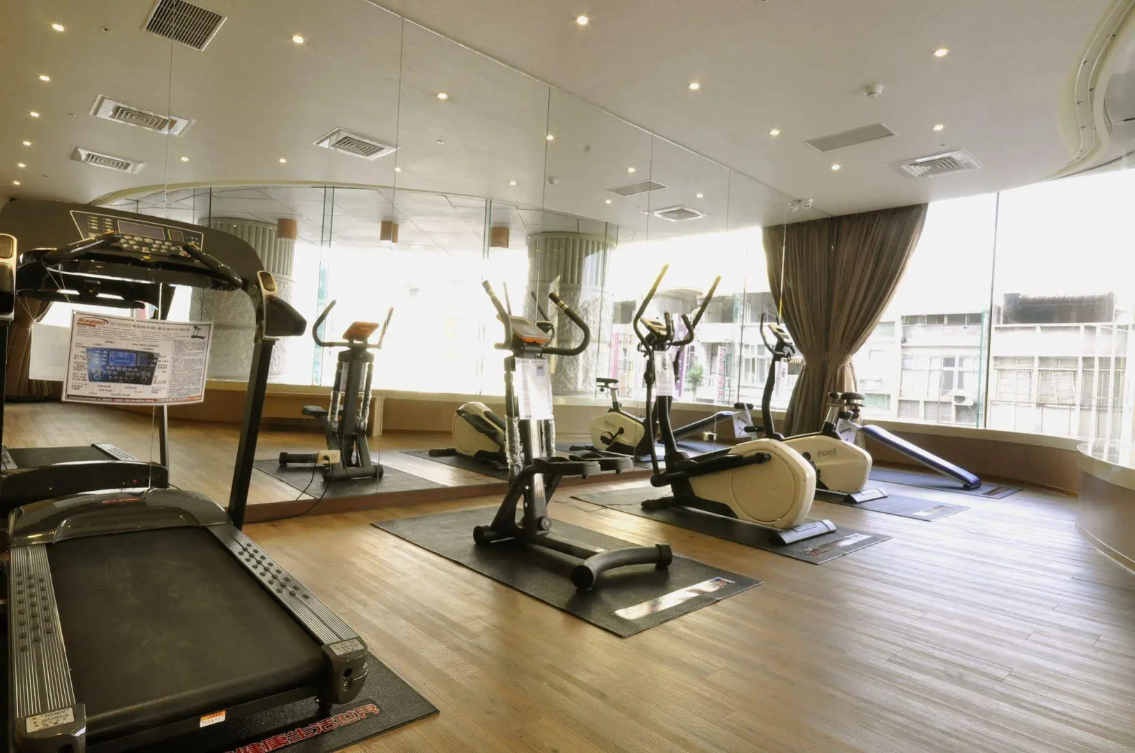 Fish Hotel - Pingtung