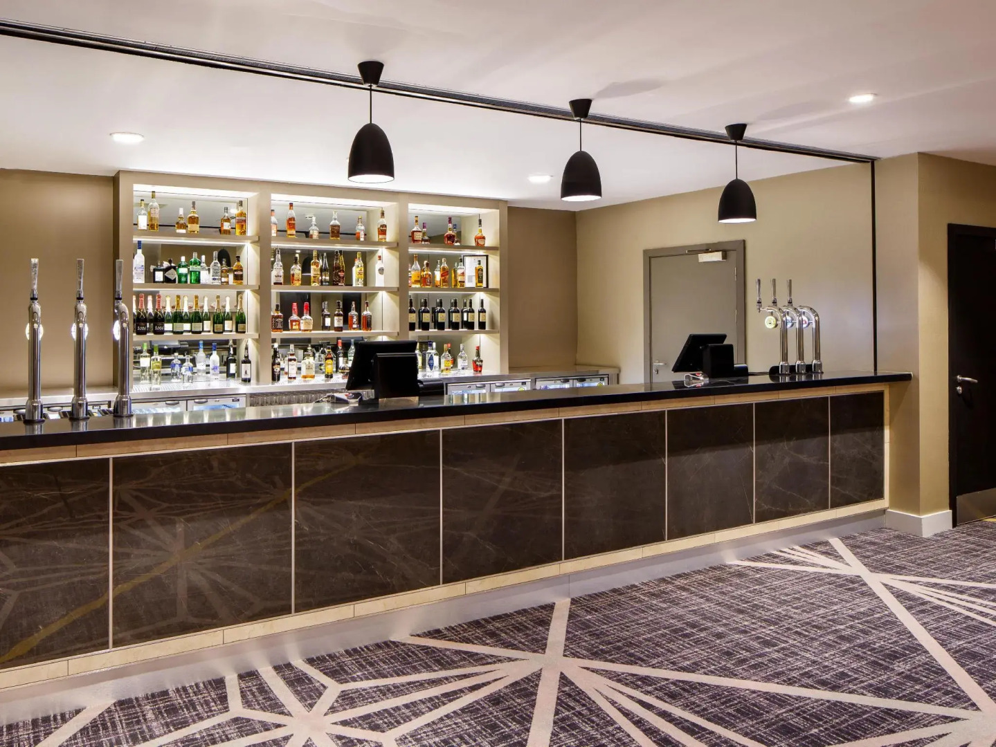 Crowne Plaza Aberdeen Airport by IHG