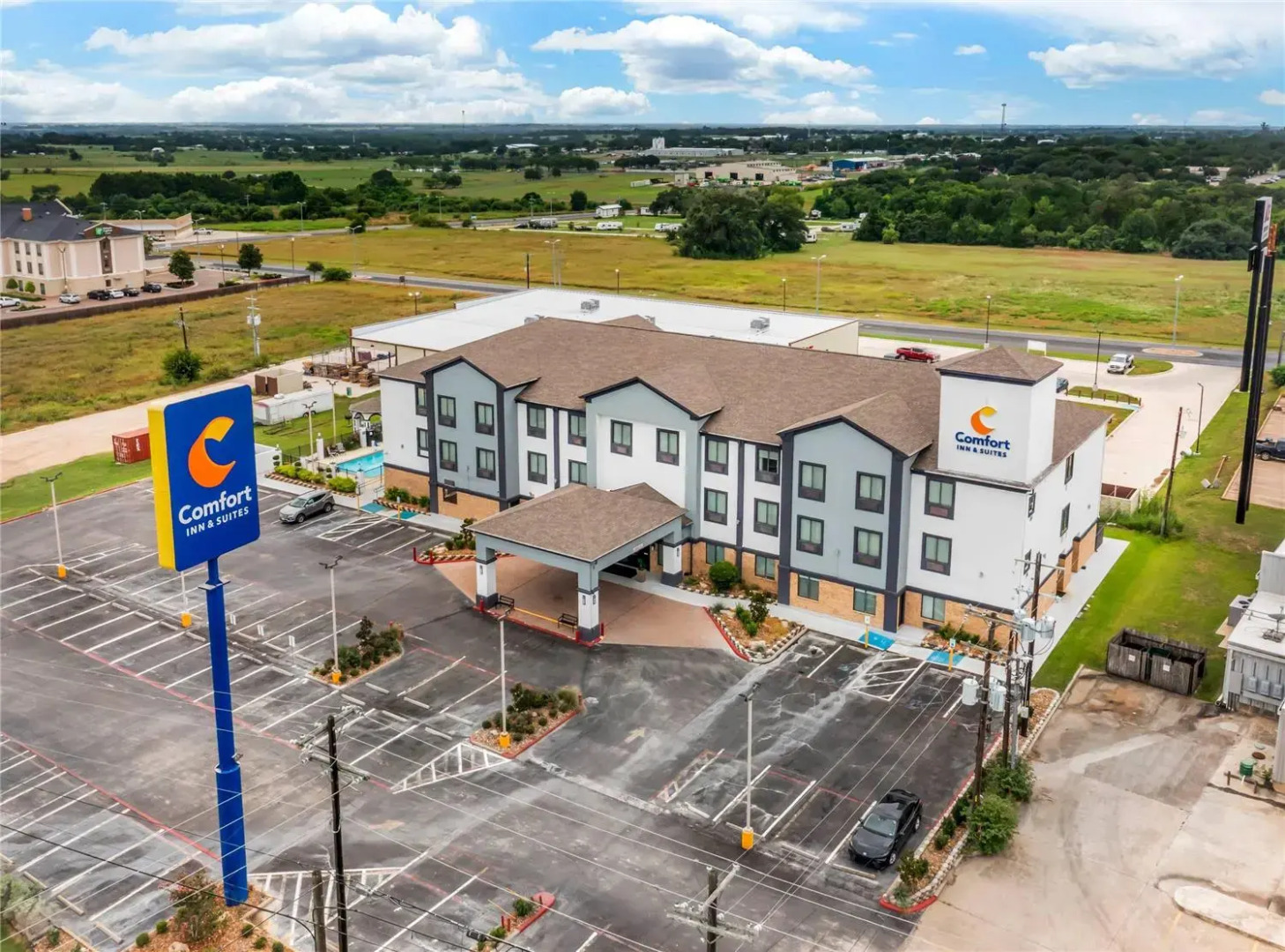 Comfort Inn & Suites