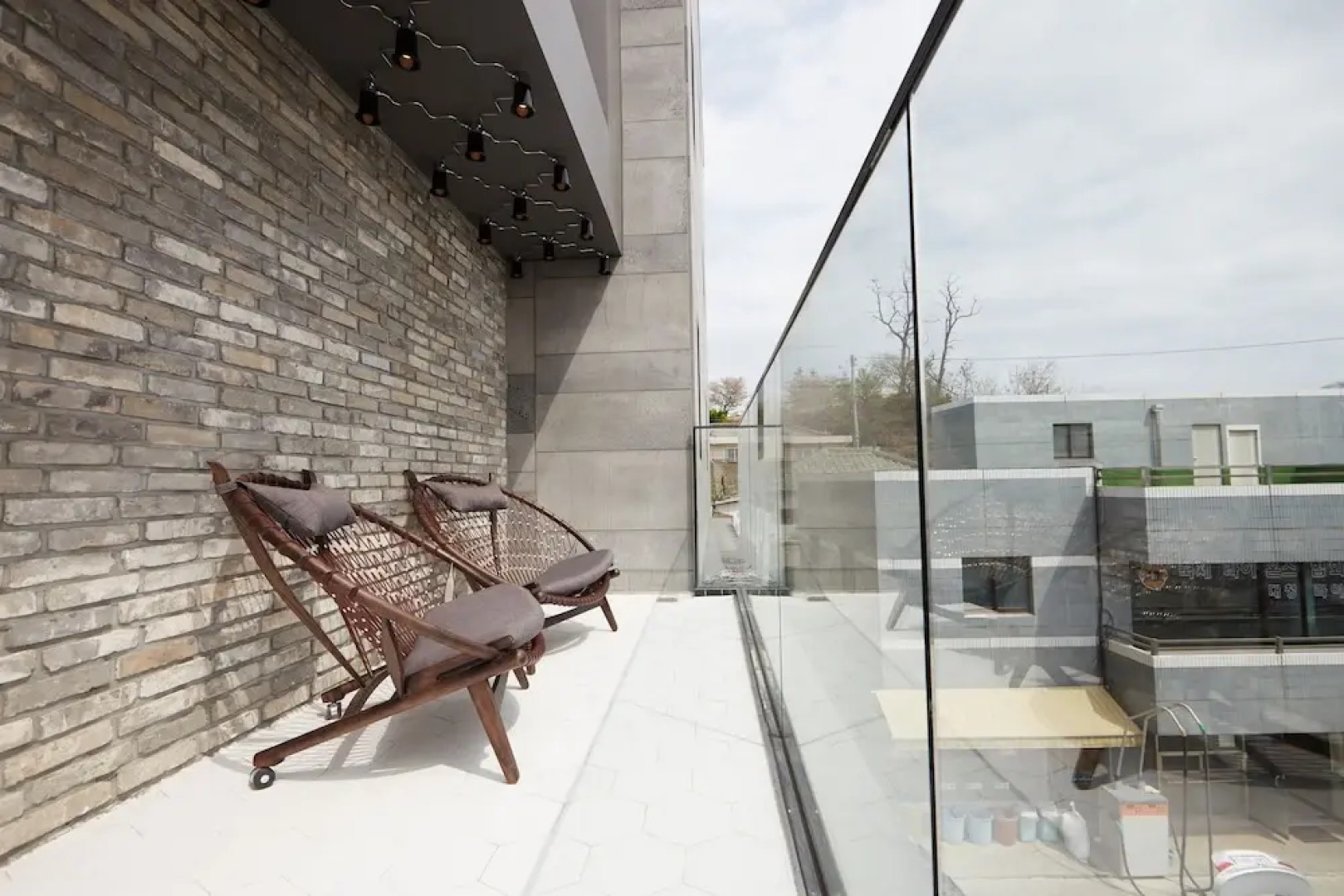 Haru Hotel & Guesthouse - Hostel