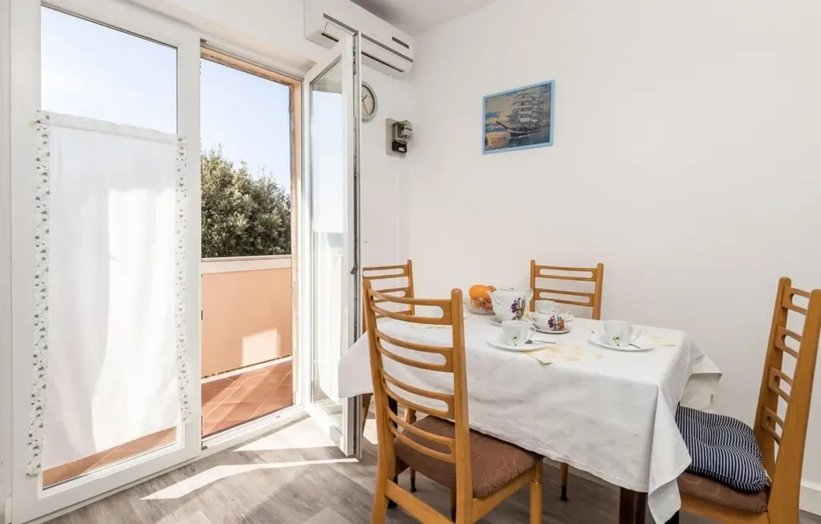 Stunning Apartment in Supetarska Draga With Sauna, Wifi and 2 Bedrooms