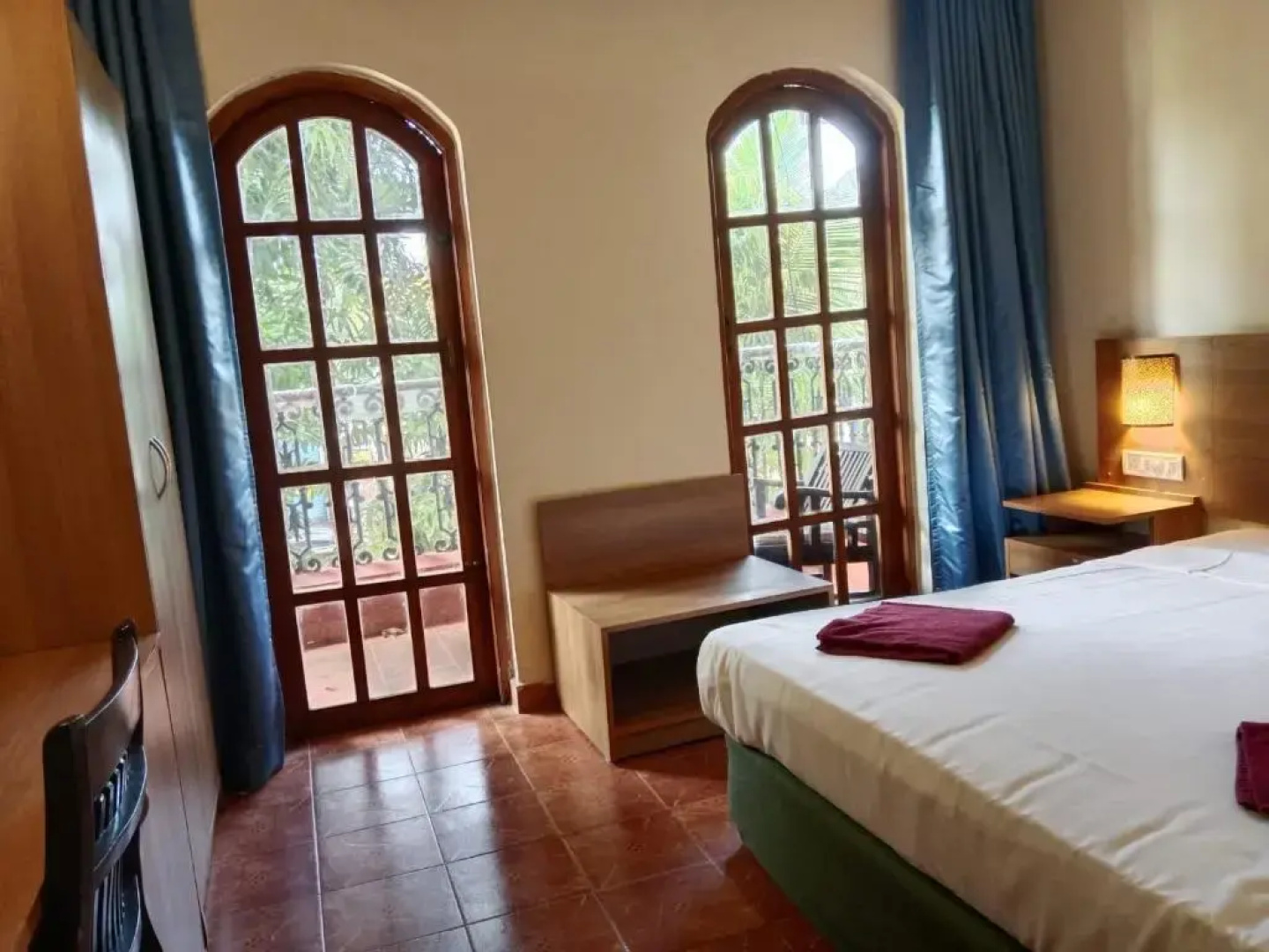 Sea Breeze Beach Resort Candolim
