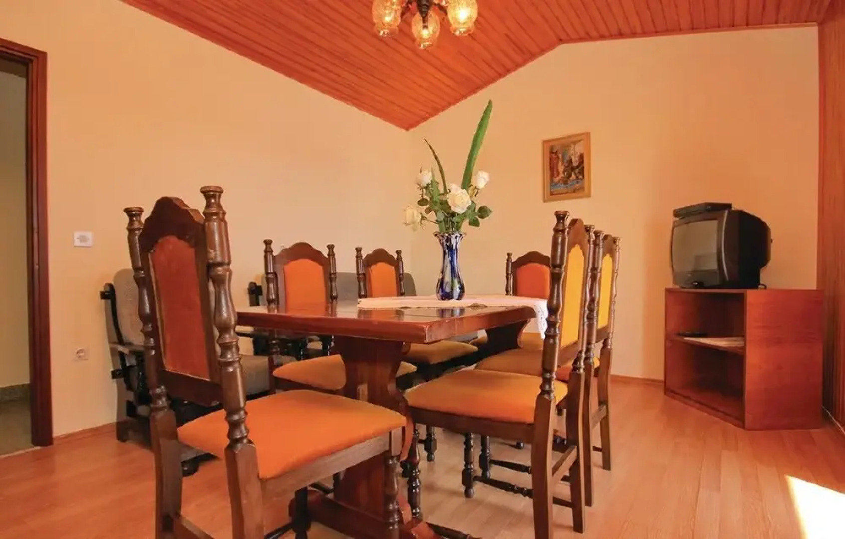 Amazing Home in Prizba With Wifi and 7 Bedrooms