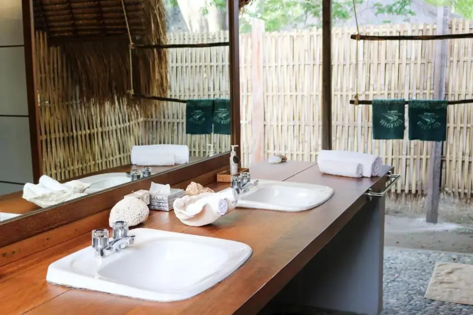 Gili Asahan Eco Lodge & Restaurant