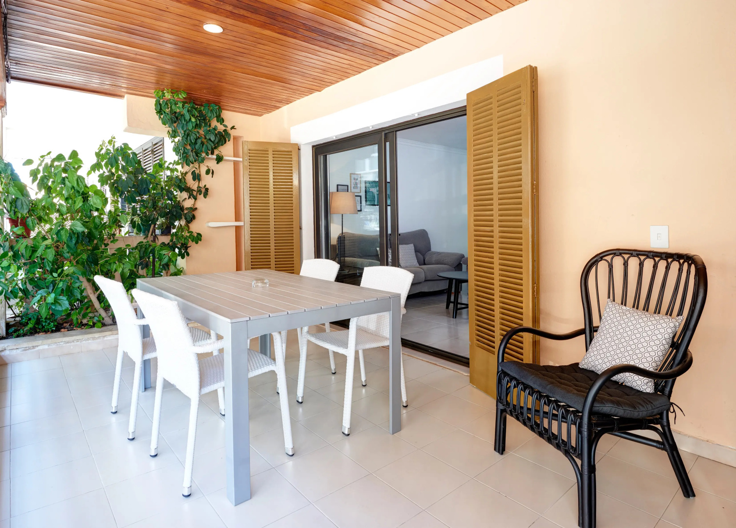 Lemar Apartments