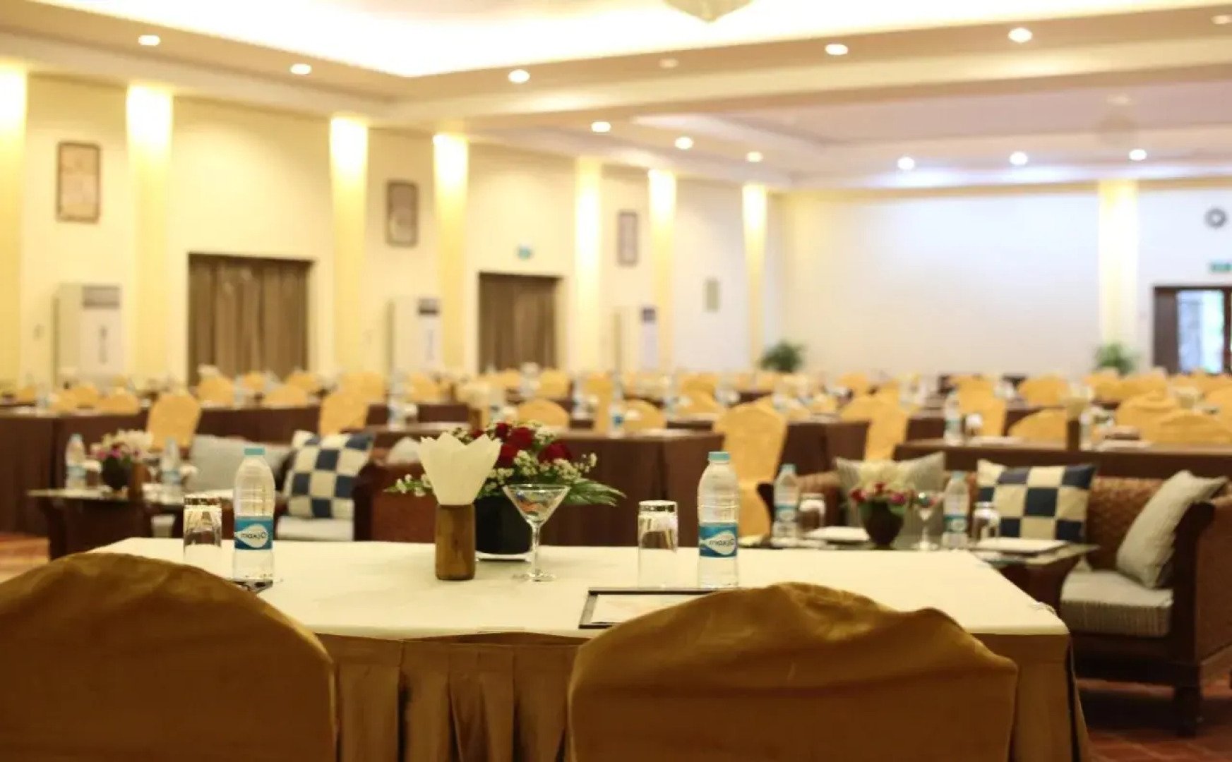 Ngwe Saung Yacht Club & Resort