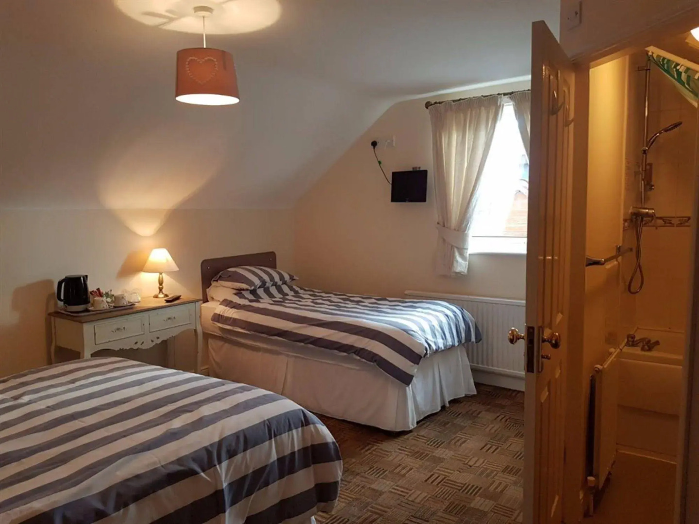 Aaron Lodge Guest House