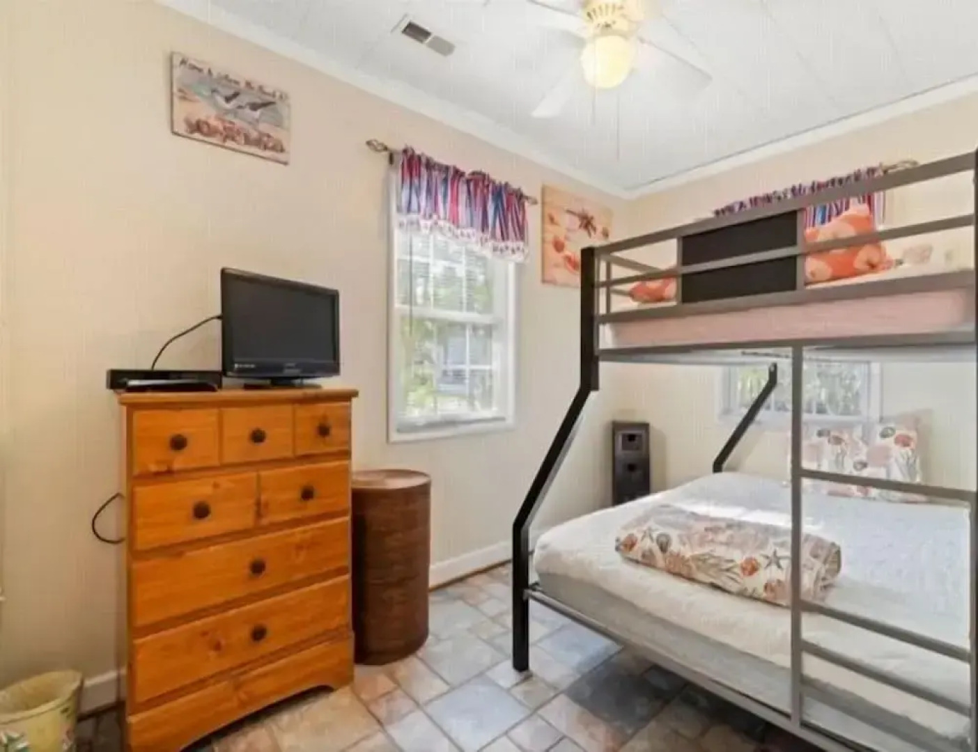 Flip Flop Paradise 2 Bedroom Cottage by RedAwning