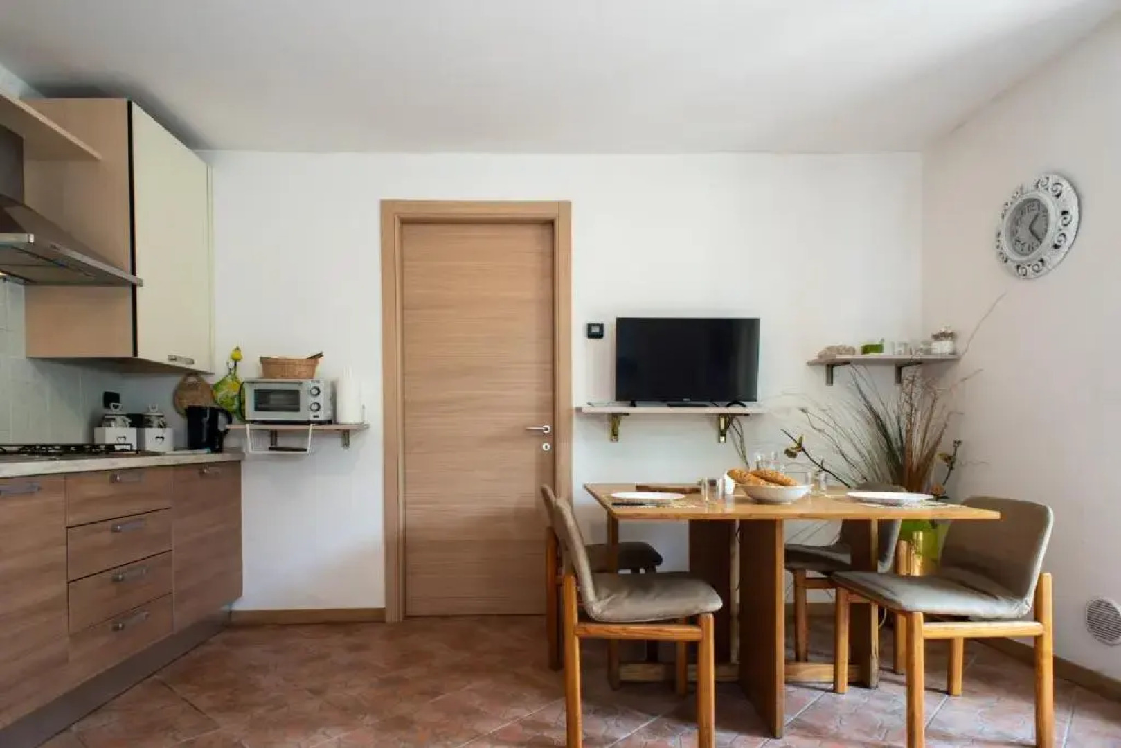 Italian Vacation Homes - Fonteno Panoramic Apartment