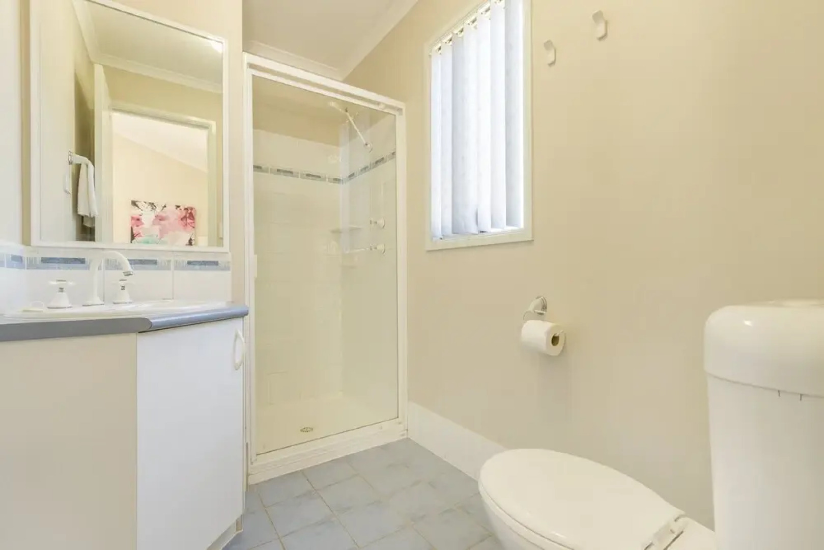 Serpentine Falls Park Home & Tourist Village